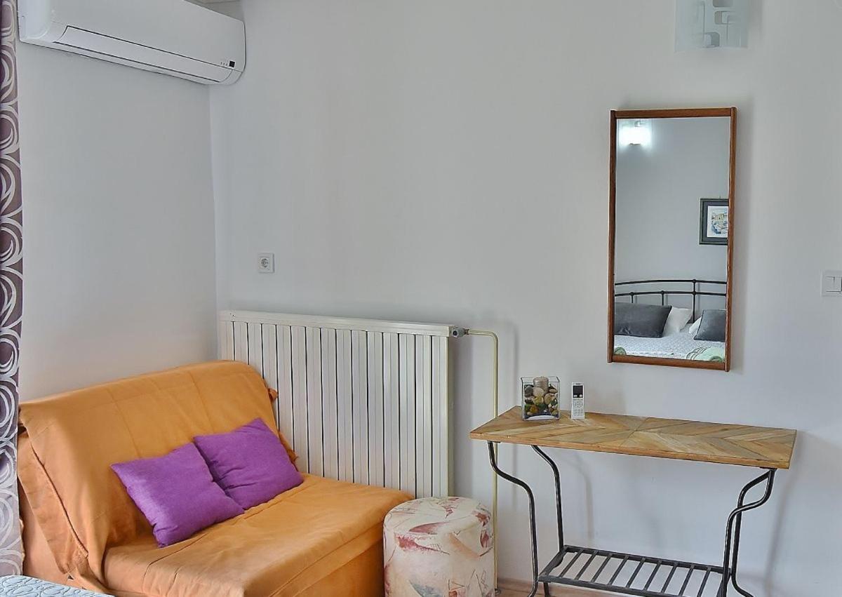 Apartments Ruzica Banjol 外观 照片