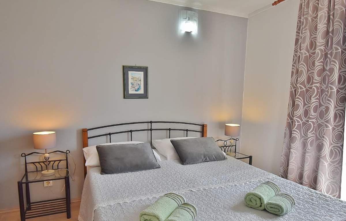 Apartments Ruzica Banjol 外观 照片