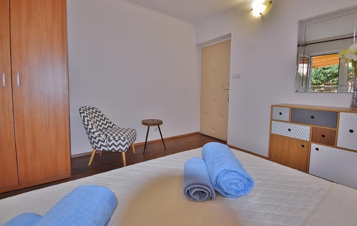 Apartments Ruzica Banjol 外观 照片