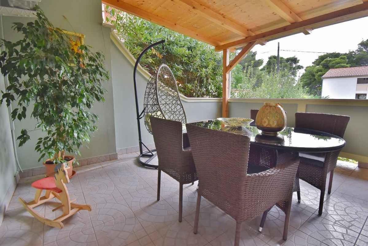 Apartments Ruzica Banjol 外观 照片