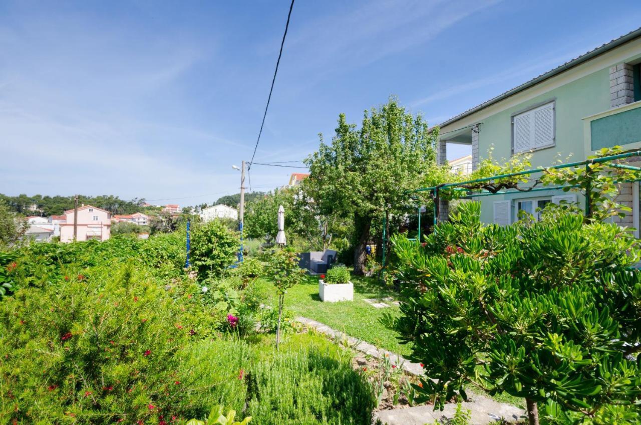 Apartments Ruzica Banjol 外观 照片